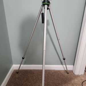 Focal Tripod Adjustable Camera Stand 20-08-39. Max Lenght 39"